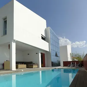 https://villa-cristal-la-orotava.in-canary-islands.com